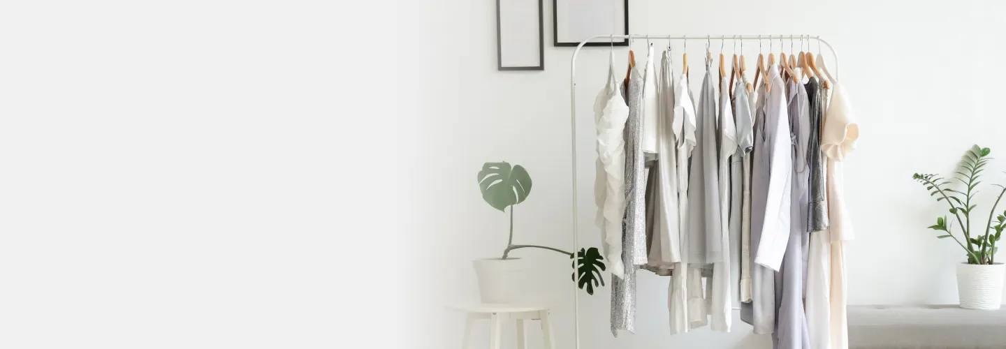 Apparel sewing threads